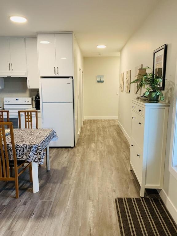 Baycrestone Apartment Coquitlam Ngoại thất bức ảnh